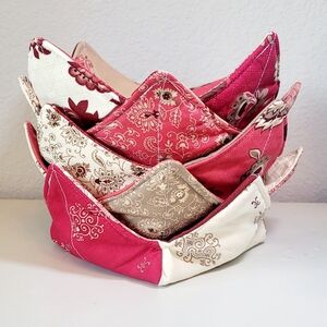 One Quilted Microwaveable Bowl Cozys, Bowl Holder, Hot Pad, Cozies, Maroon Beige